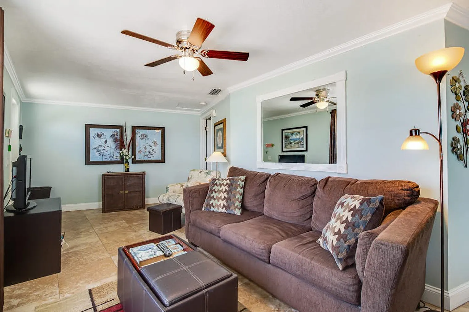 1 bed, 1.0 bath, 602 sqft, $3,078 — Photo 2
