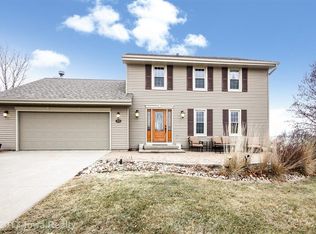 2009 Country Club Rd, Indianola, IA 50125