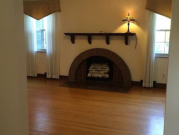 5th image of 5321 Virginia Ave SE
