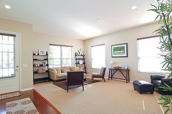 Living/dining Combo