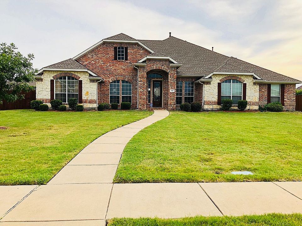 1st image of 301 Stone Mountain Dr