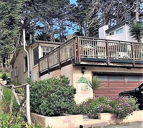 3rd image of 635 Rockaway Beach Ave