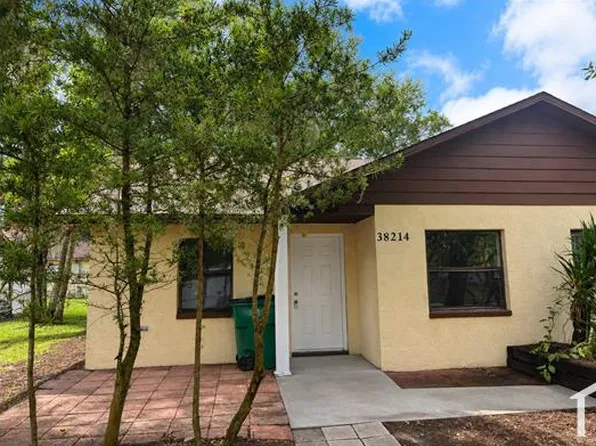 38214 7th Ave, Zephyrhills, FL 33542