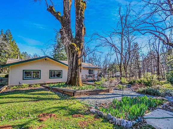 5th image of 27279 Meadow Moss Rd