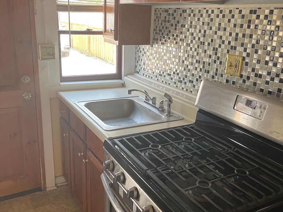 1st image of 467 N 4th St Unit C