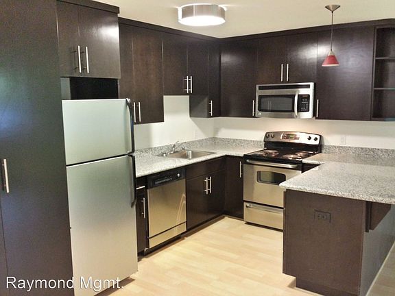 2nd image of 2501 H St APT 102