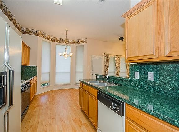 4th image of 8509 Holland Ave