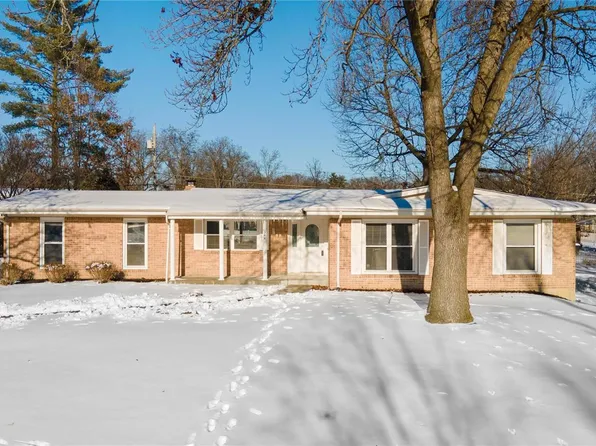 344 Sudbury Ln, Ballwin, MO 63011