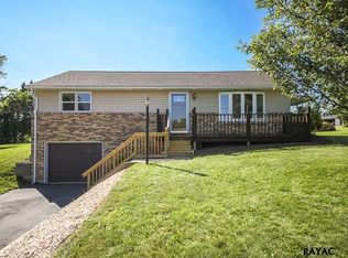 9 Goldendale Dr, York, PA 17406