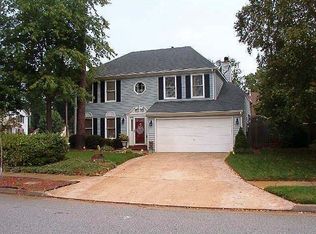 200 Golden Maple Dr, Virginia Beach, VA 23452
