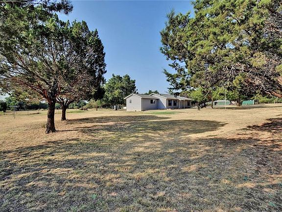 4th image of 216 Oak Bend Dr