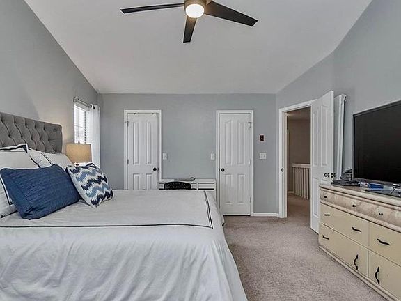 2nd image of 909 Wyden Dr