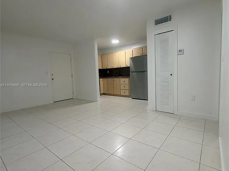 1525 NW 19th Ter #15 — Photo 9
