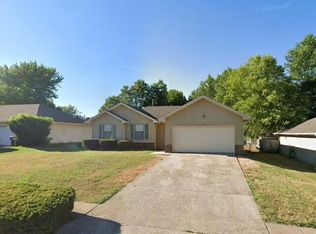 2263 W Roxbury St, Springfield, MO 65807