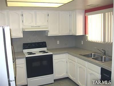 5th image of 6354 N Orange Tree Dr