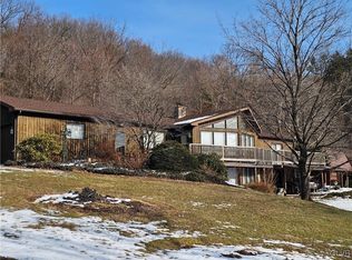 800 Copella Rd, Bath, PA 18014