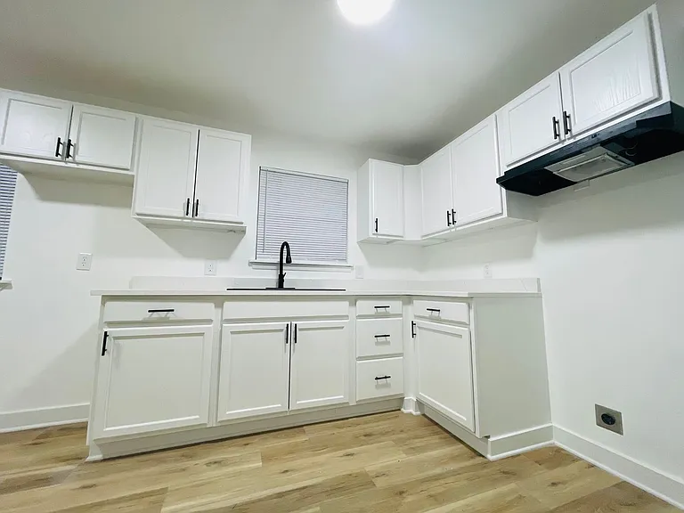 3605 Pine Cone Dr — Photo 9