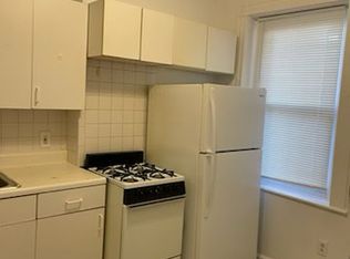 752 Huntington Ave #4B, Boston, MA 02115