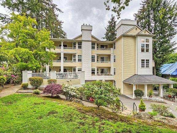 4th image of 5801 200th St SW APT 301