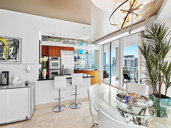 4th image of 333 Las Olas Way APT 2002