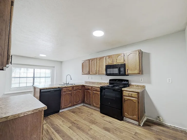 602 Heritage Hill Dr — Photo 12