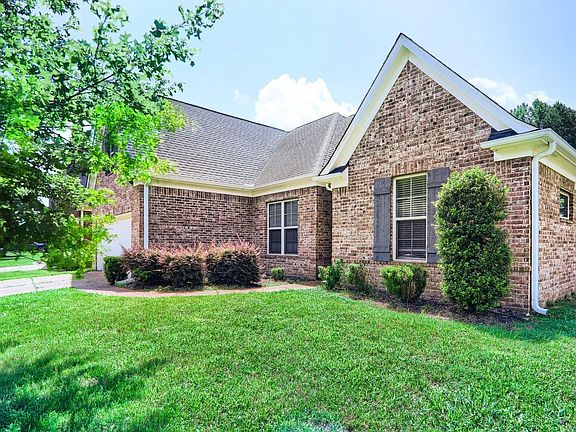 3rd image of 7935 Country Lake Dr