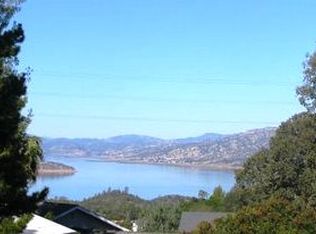 401 Woodhaven Ct, Napa, CA