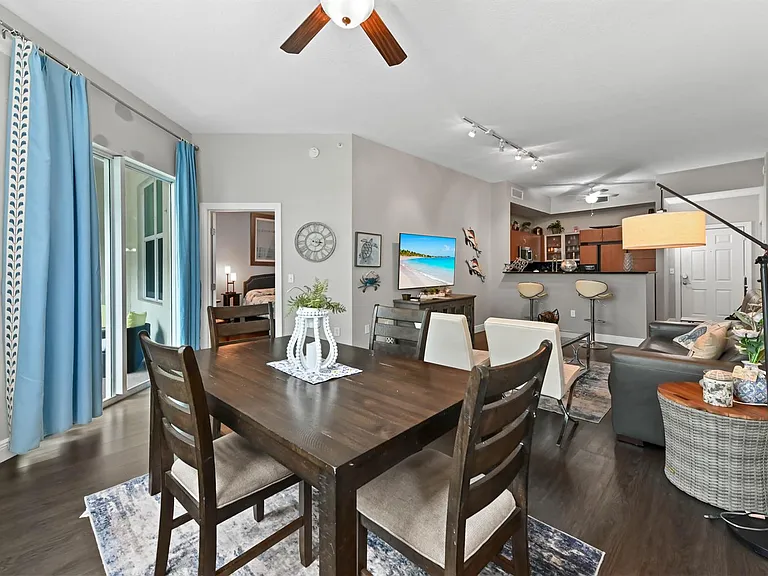 804 E Windward Way #120 — Photo 5