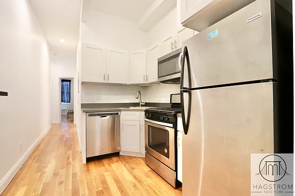 Rented by Hagstrom Management Inc | media 11