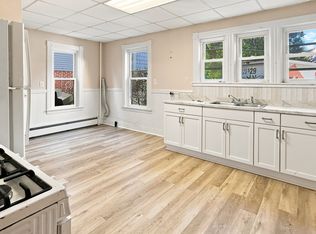 13 Edwards St #1L, Southbridge, MA 01550