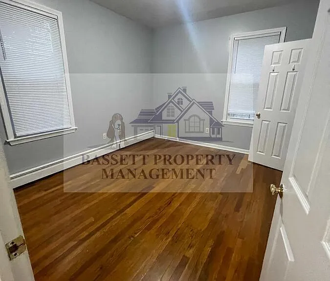 25 Cumley St #1 — Photo 18