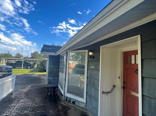 6680 39th St, Groves, TX 77619