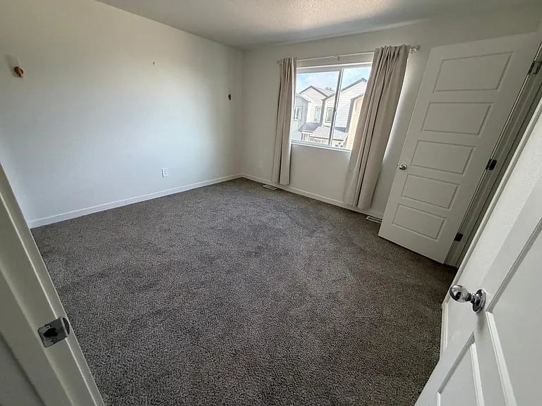3744 Katina Way — Photo 20