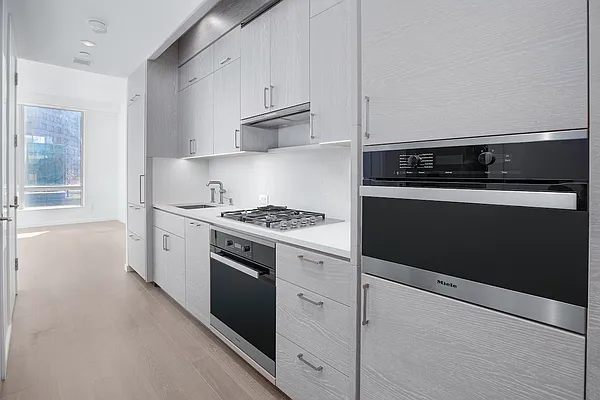 Rented by Douglas Elliman | media 4