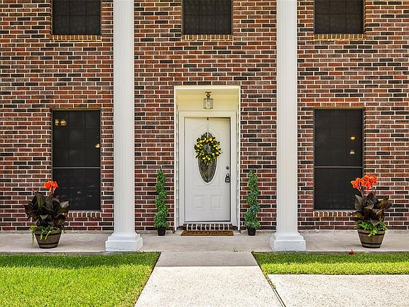 3rd image of 7118 Tonkawa St