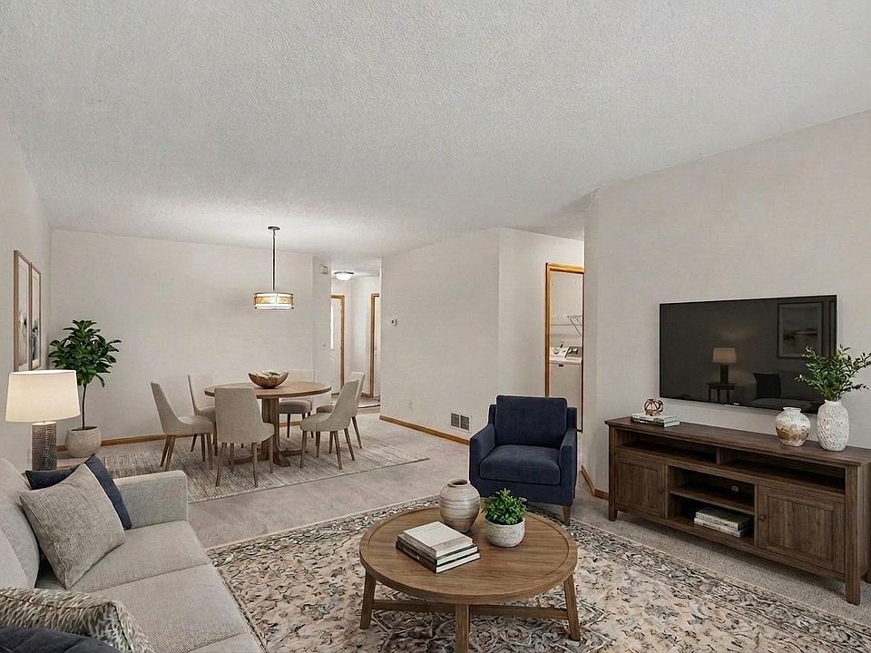 1st image of 14264 Glencove Path