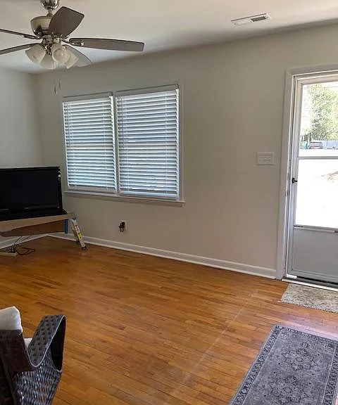 Living room/ entry