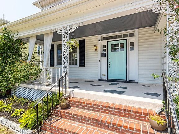 4th image of 2704 Northumberland Ave