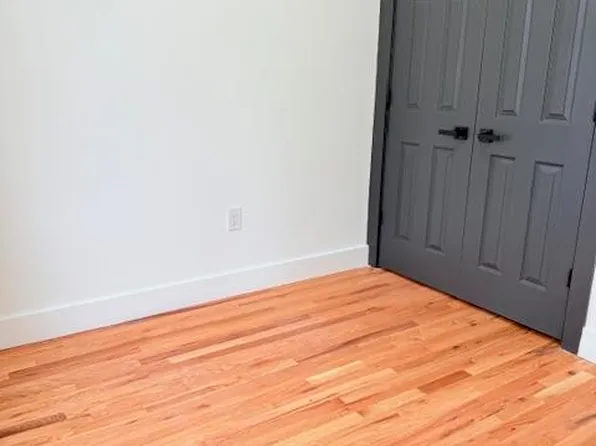 530 45th Street image 7 of 36