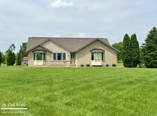 9300 Springborn Rd, Casco, MI 48064