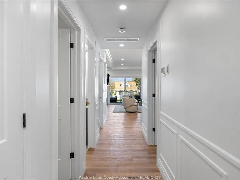 215D Lesperance Rd — Photo 2