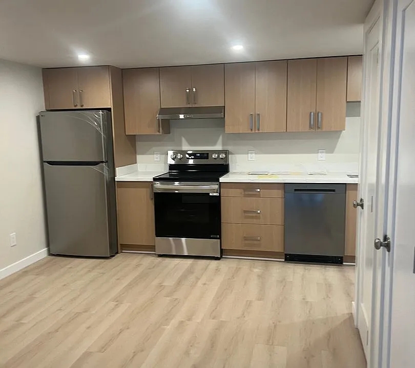 The Thunderbird Apartments