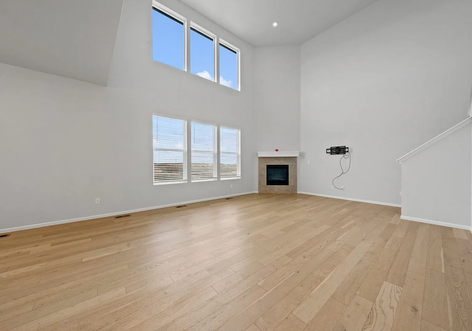 Spacious 3BR House in Castle Rock — Photo 2
