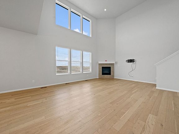 2nd image of 470 Hyde Park Cir