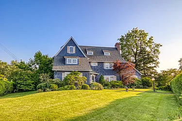 Sold by Century 21 American Homes