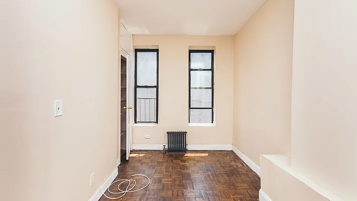 Rented by ERNY LLC | media 18