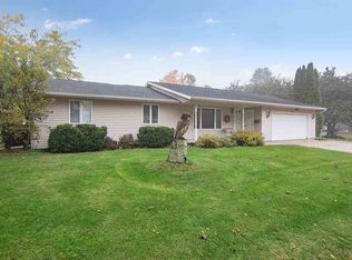 1011 Scott St, Kewaunee, WI 54216