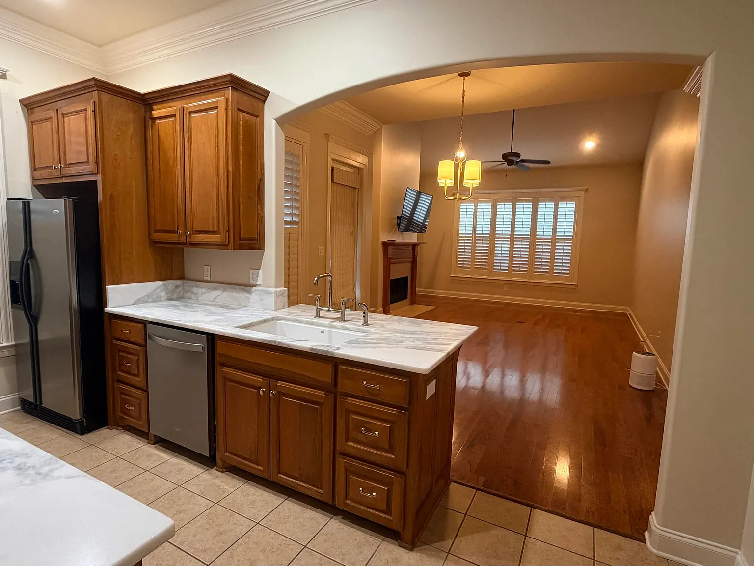 2 bed, 2.0 bath, 1400 sqft, $1,700 — Photo 3