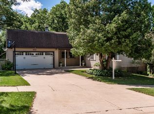 609 19th Ave SW, Rochester, MN 55902