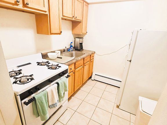 5th image of 6821 N Sheridan Rd #4